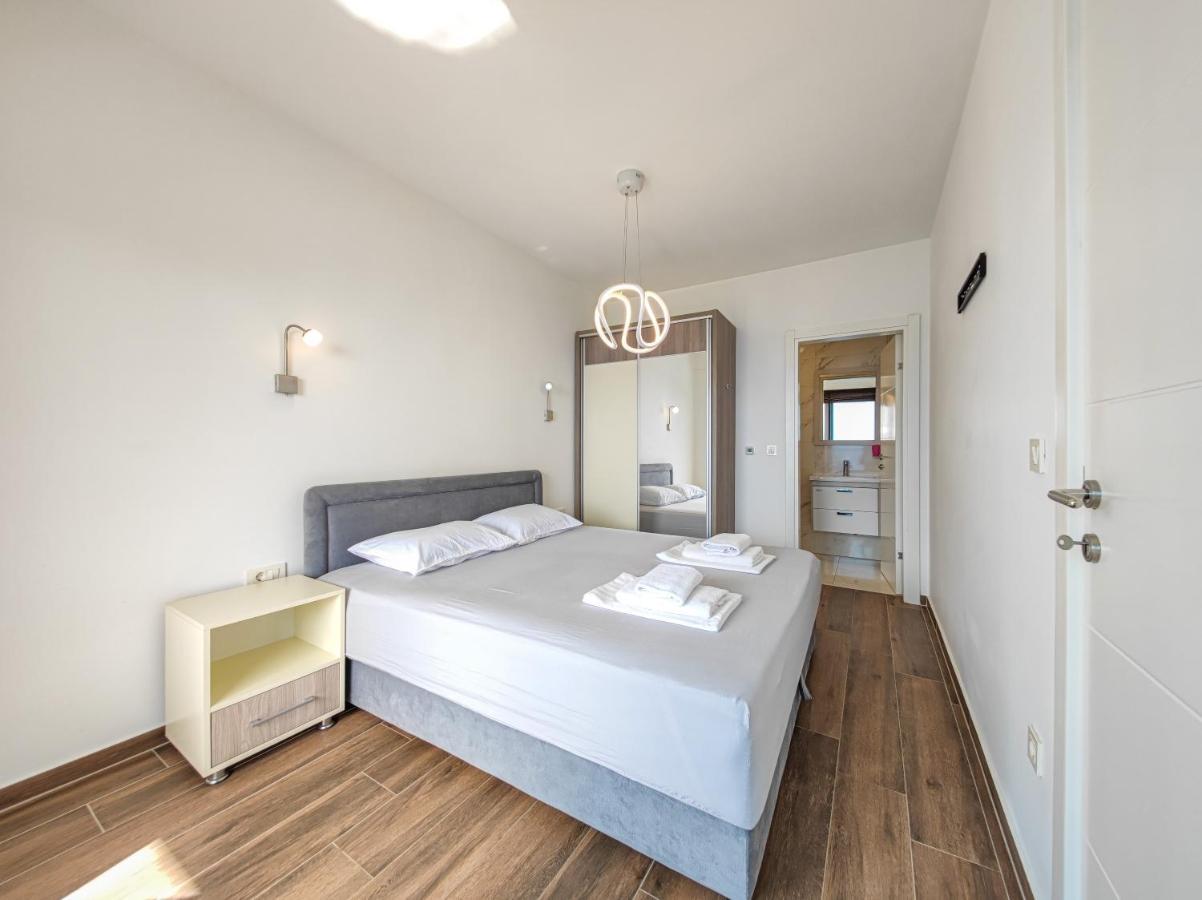Apartment Plavo Nebo Добра-Вода Экстерьер фото