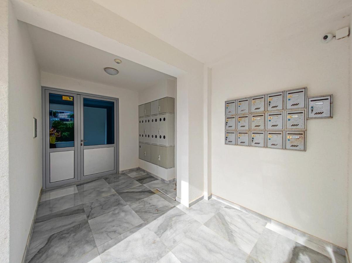 Apartment Plavo Nebo Добра-Вода Экстерьер фото