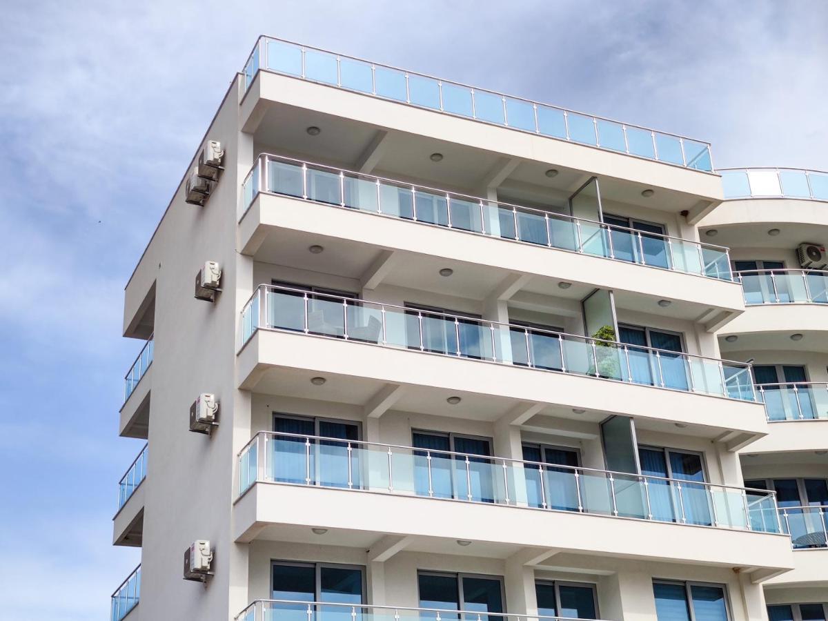 Apartment Plavo Nebo Добра-Вода Экстерьер фото